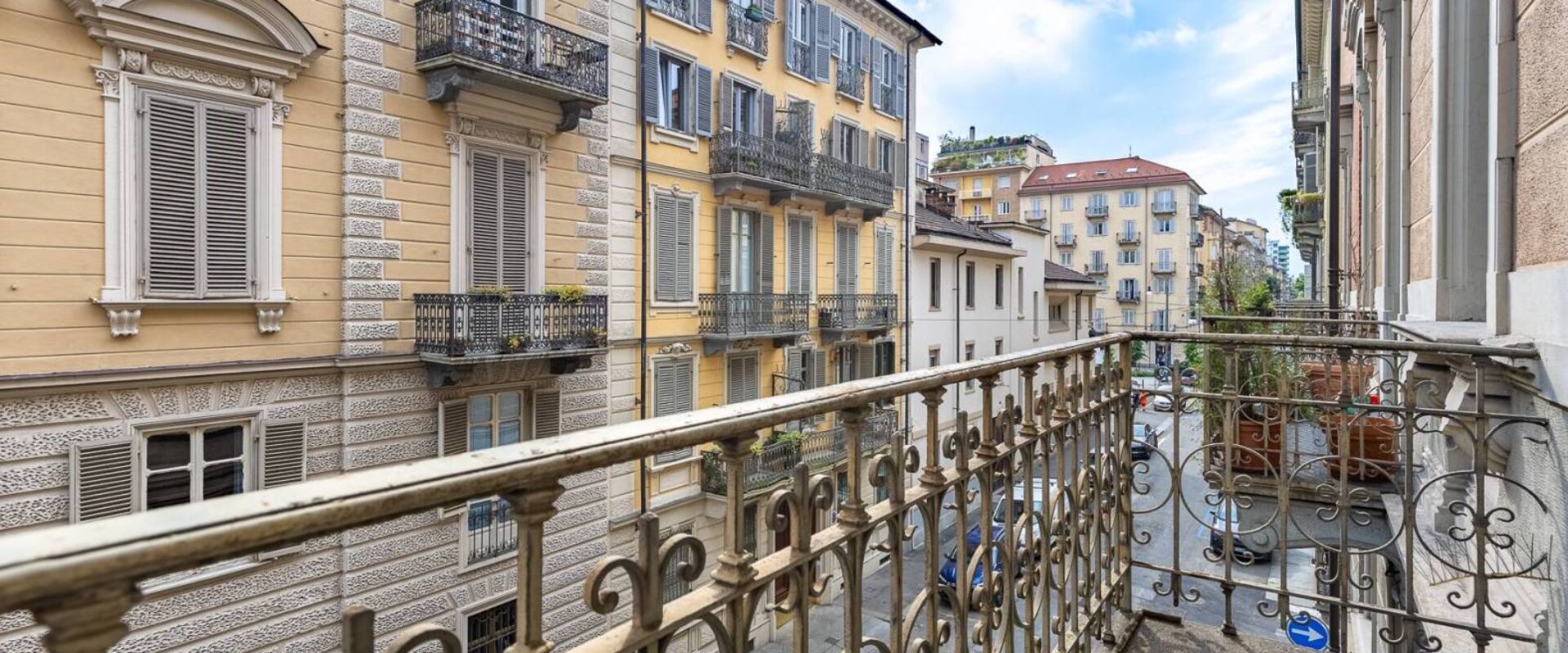 Ufficio signorile in zona centrale, stabile con portineria
