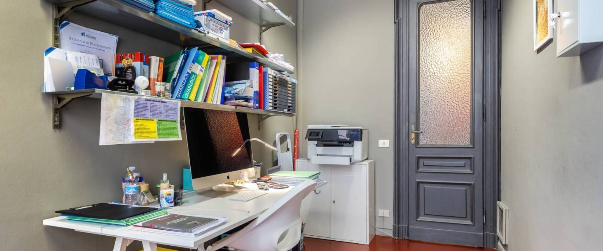 Ufficio signorile in zona centrale, stabile con portineria