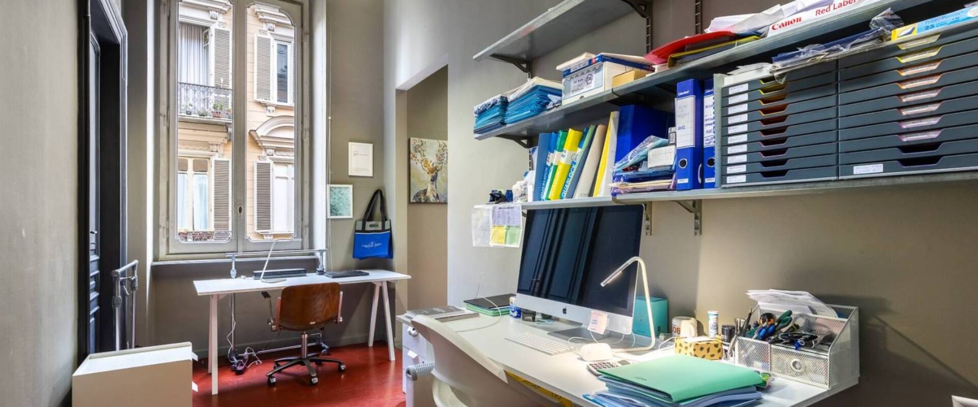 Ufficio signorile in zona centrale, stabile con portineria