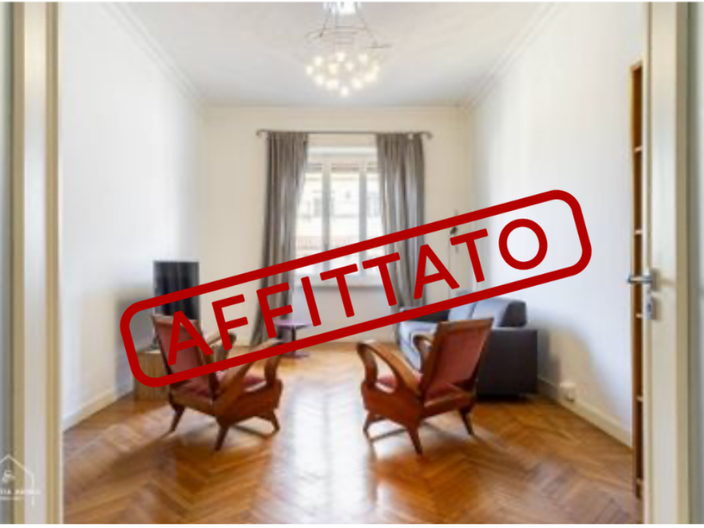 Elegante appartamento arredato, piano alto